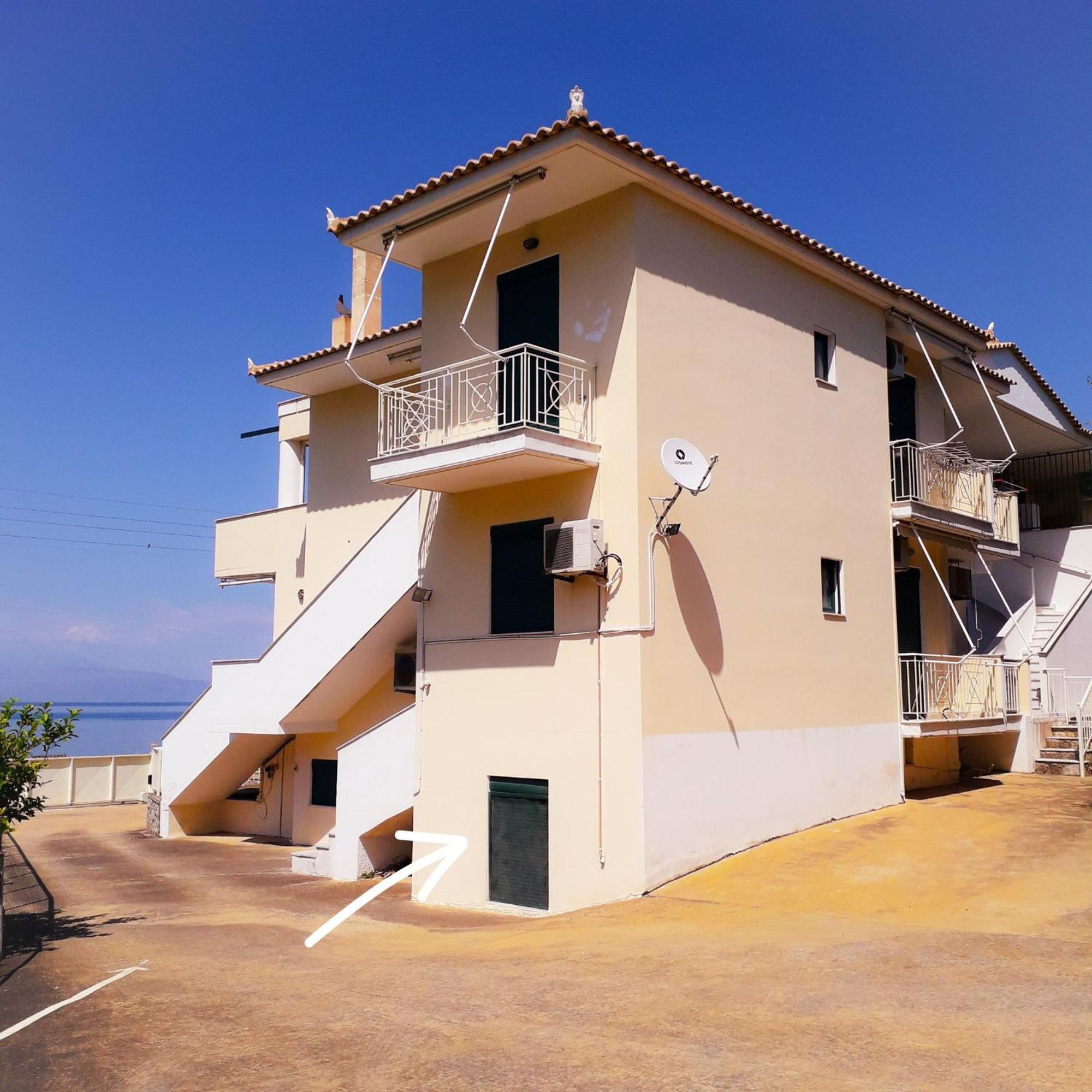 Derveni Seaside Apartments "Penthouse" エクステリア 写真