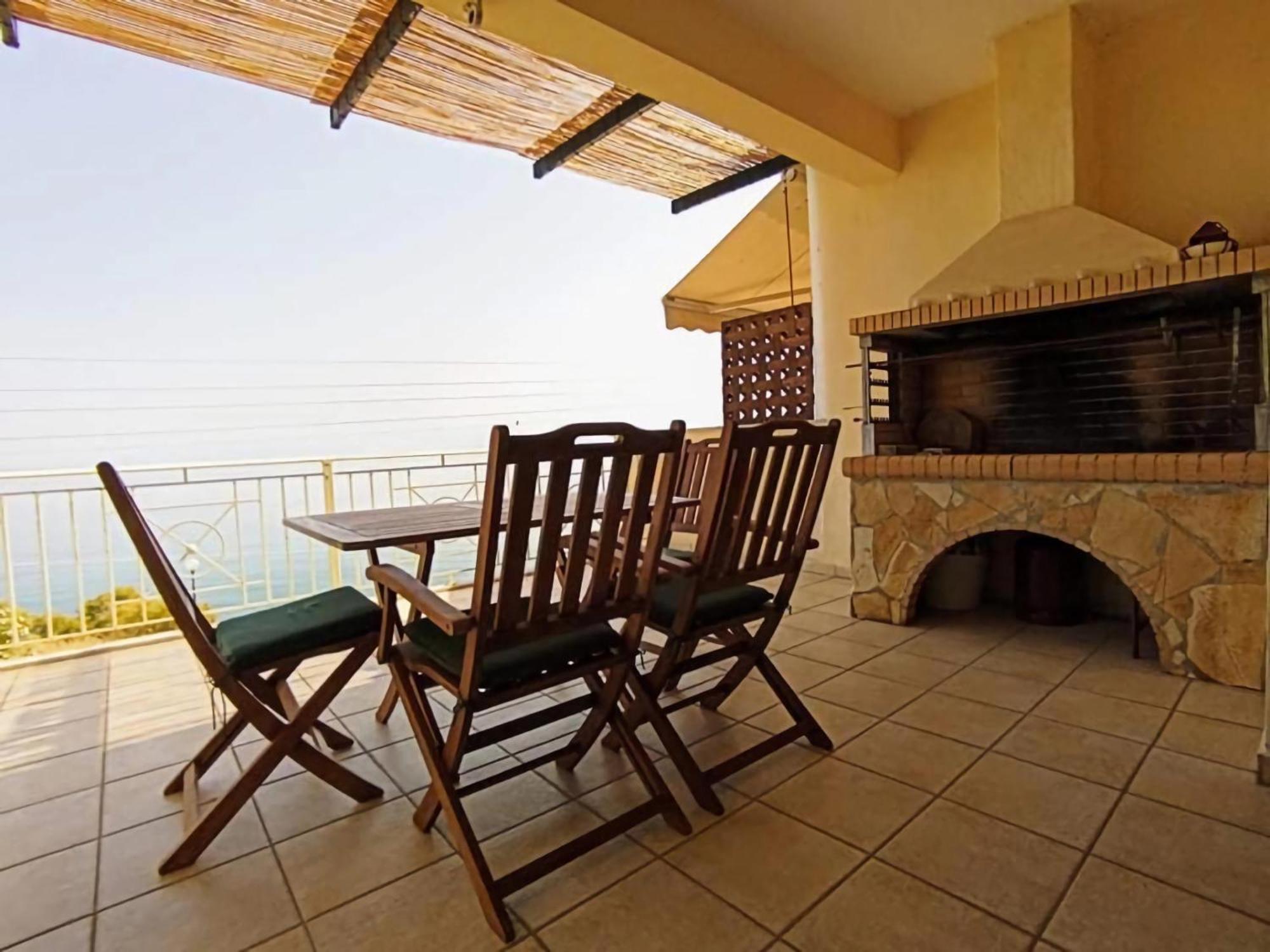 Derveni Seaside Apartments "Penthouse" エクステリア 写真