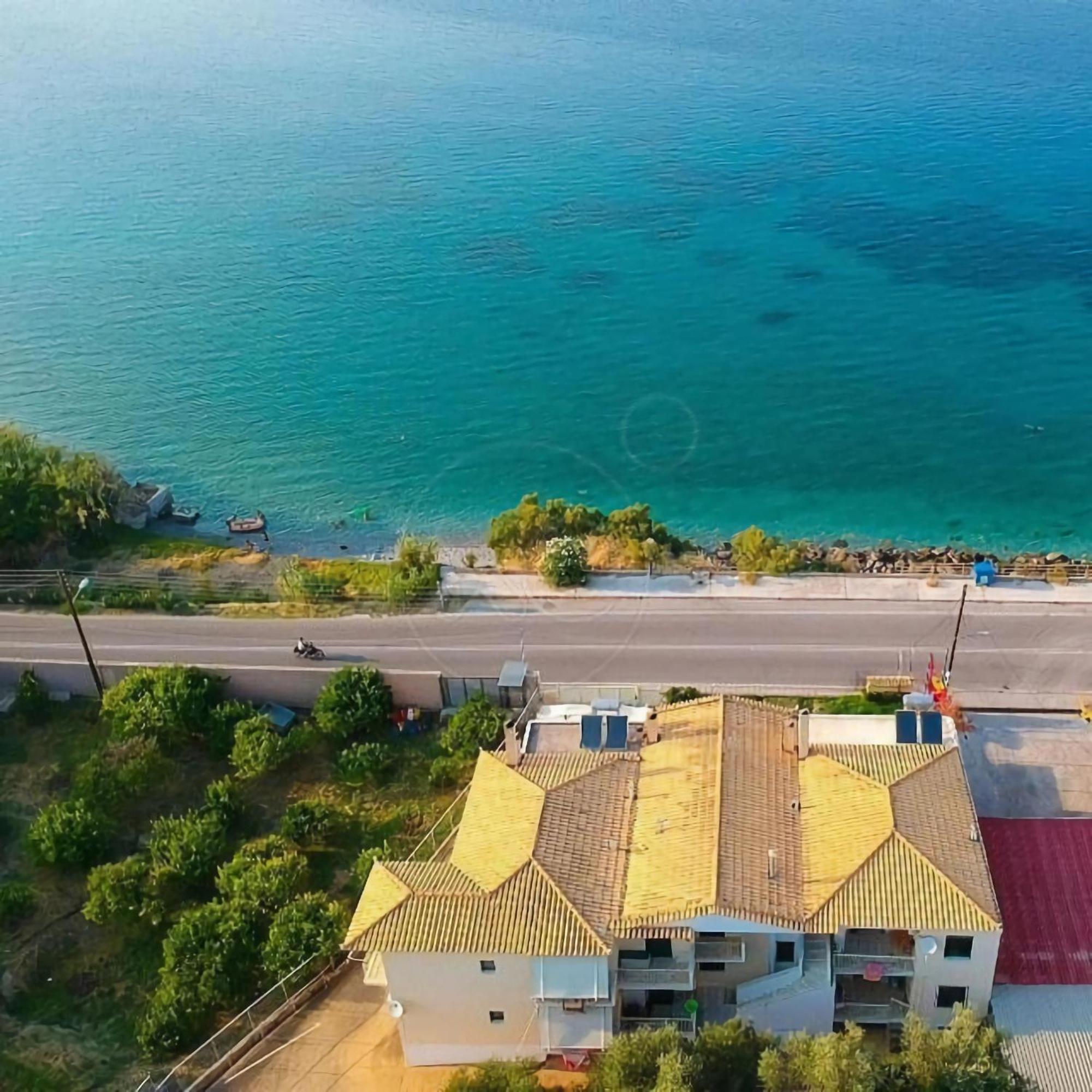 Derveni Seaside Apartments "Penthouse" エクステリア 写真